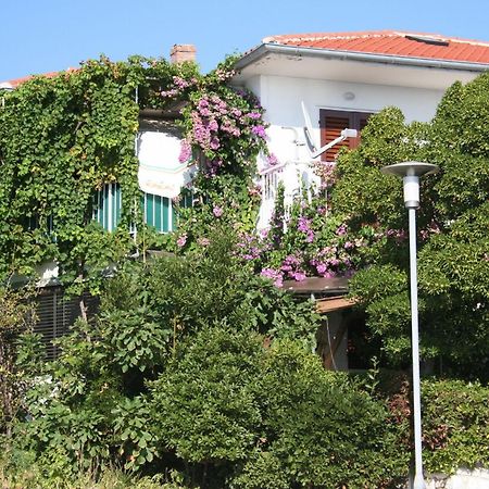 Apartments Petar - 6M From The Sea Barbat na Rabu Zewnętrze zdjęcie