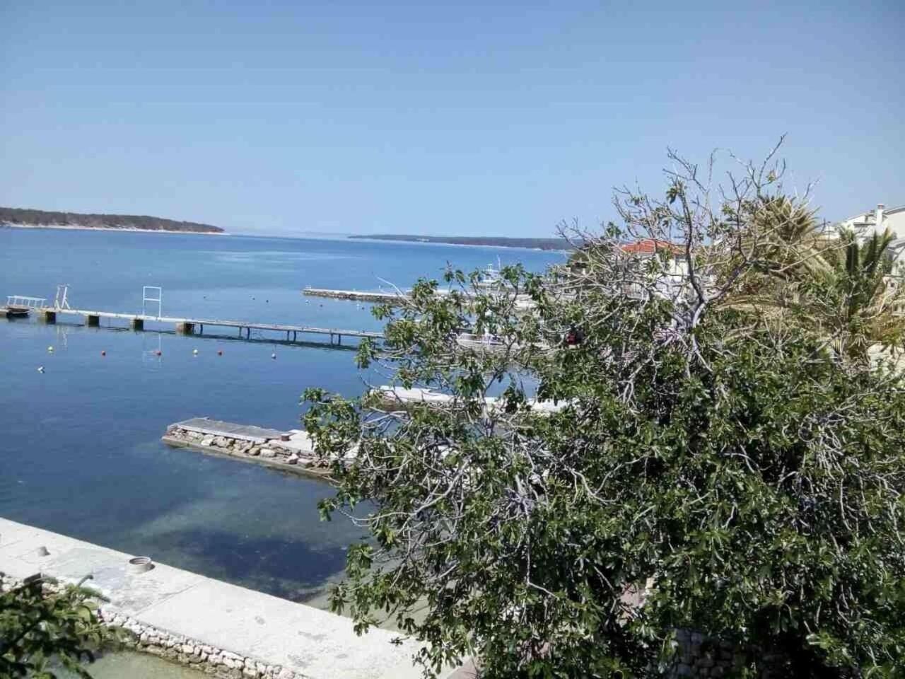 Apartments Petar - 6M From The Sea Barbat na Rabu Zewnętrze zdjęcie