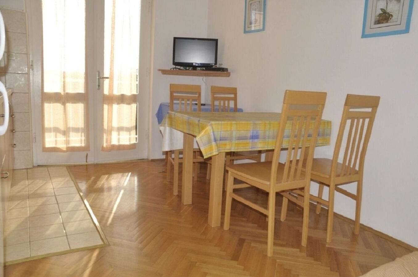 Apartments Petar - 6M From The Sea Barbat na Rabu Zewnętrze zdjęcie