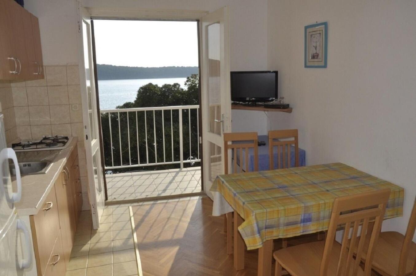 Apartments Petar - 6M From The Sea Barbat na Rabu Zewnętrze zdjęcie