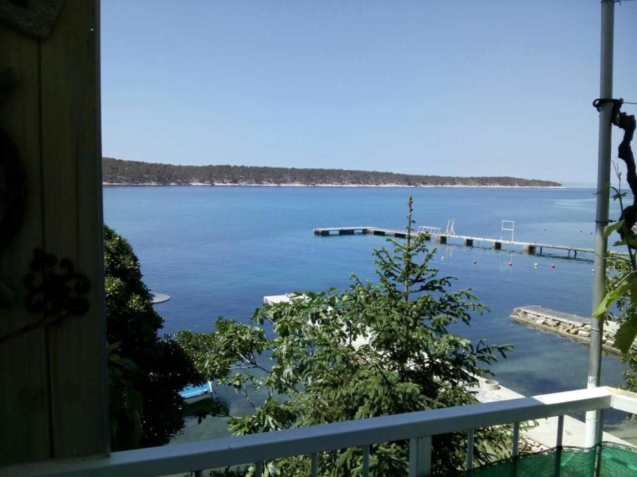 Apartments Petar - 6M From The Sea Barbat na Rabu Zewnętrze zdjęcie