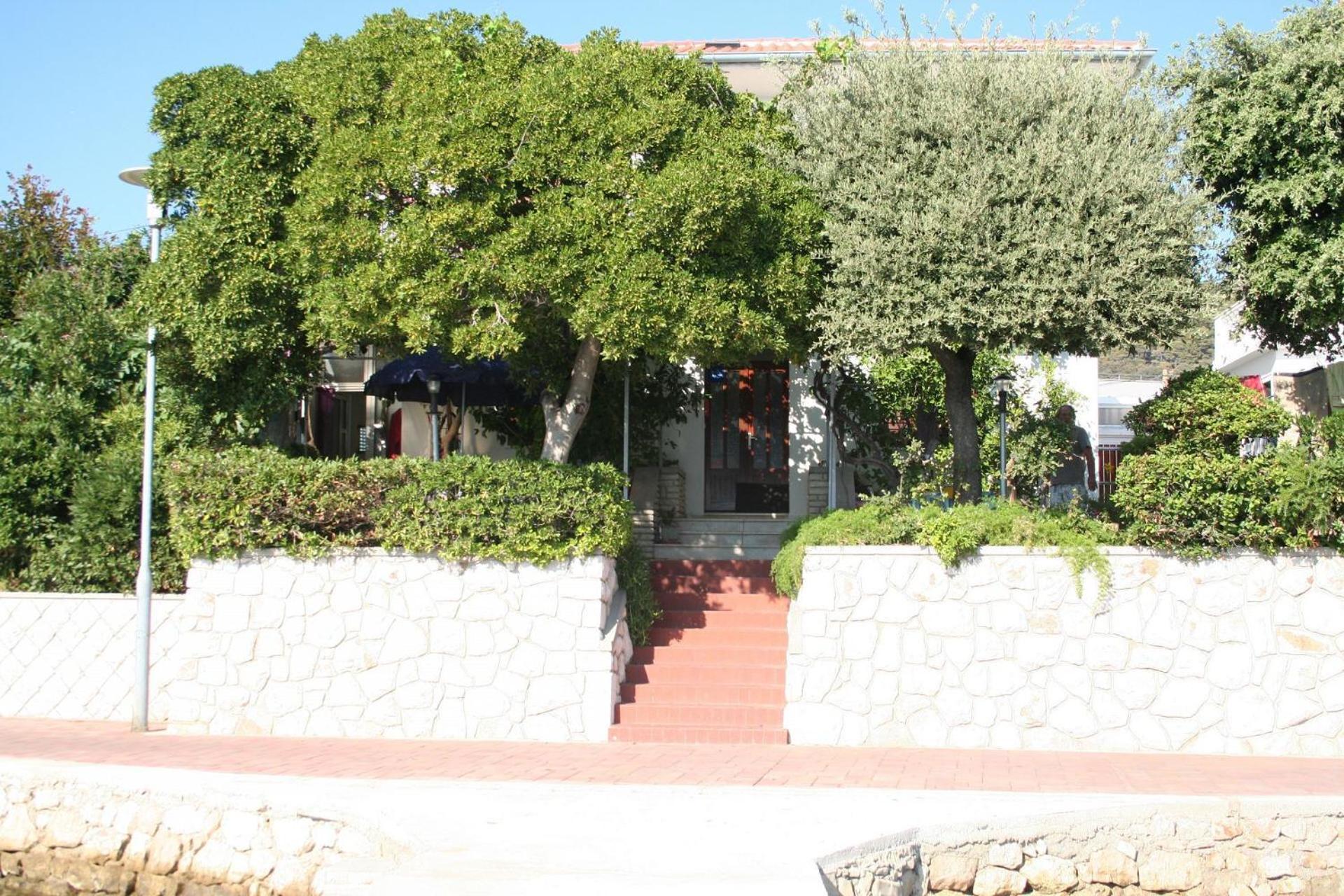 Apartments Petar - 6M From The Sea Barbat na Rabu Zewnętrze zdjęcie